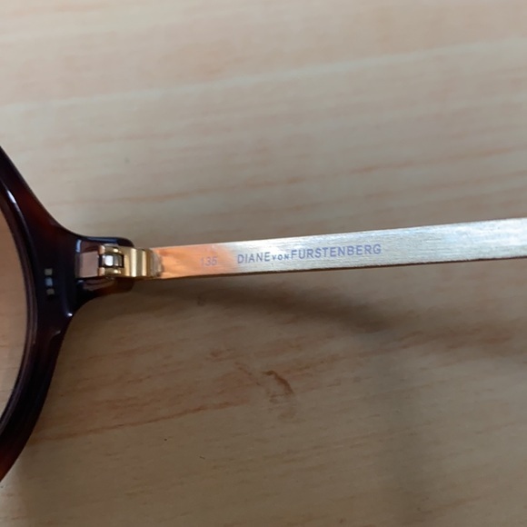 DVF Diane Von Furstenberg sonata Round sunglasses NWT - Picture 7 of 9